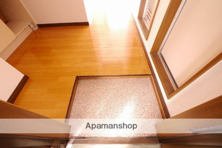 KOEIビル313の玄関