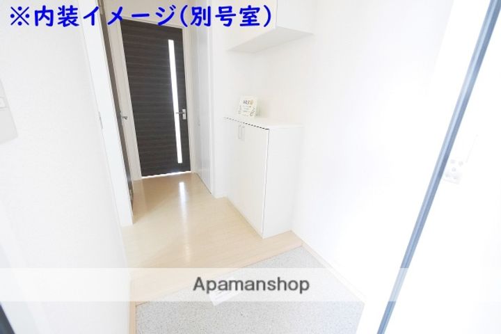 ブルーハイム彩Ⅱ C棟の玄関