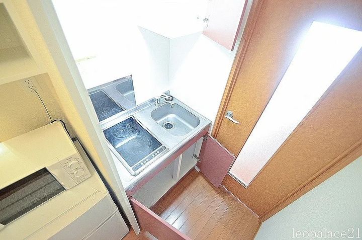 レオパレスリバティ菰田103のキッチン