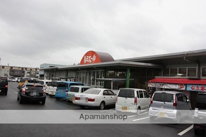 ユーミー桂川の周辺