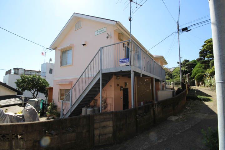 シャルム202の外観