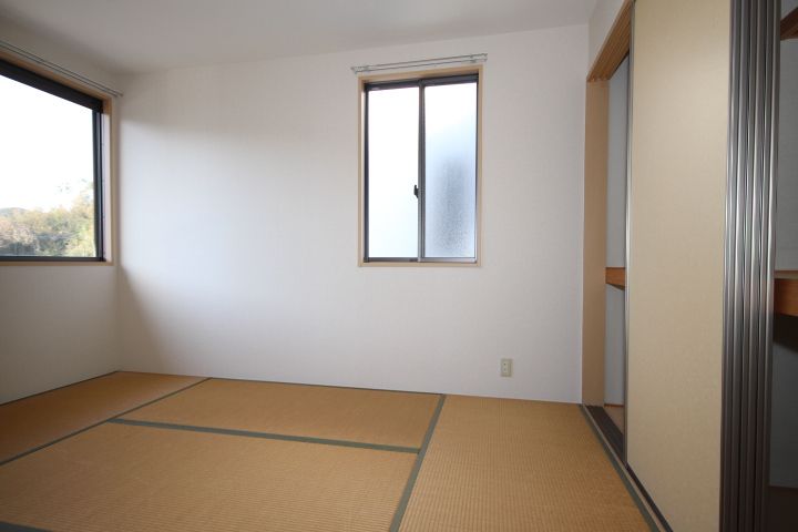 花ぞ野ローズガーデンA棟の居間