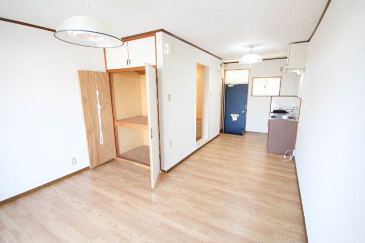 潮見コーポ101の居間