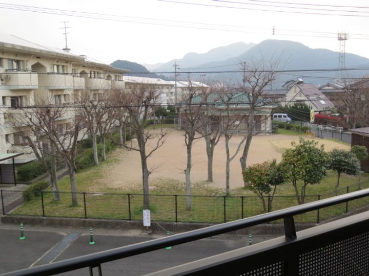 カインド池富101の周辺