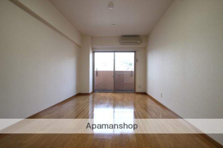 ヴェルシャトレーの内装