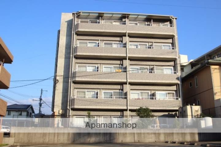 トラッドまなびの301の外観