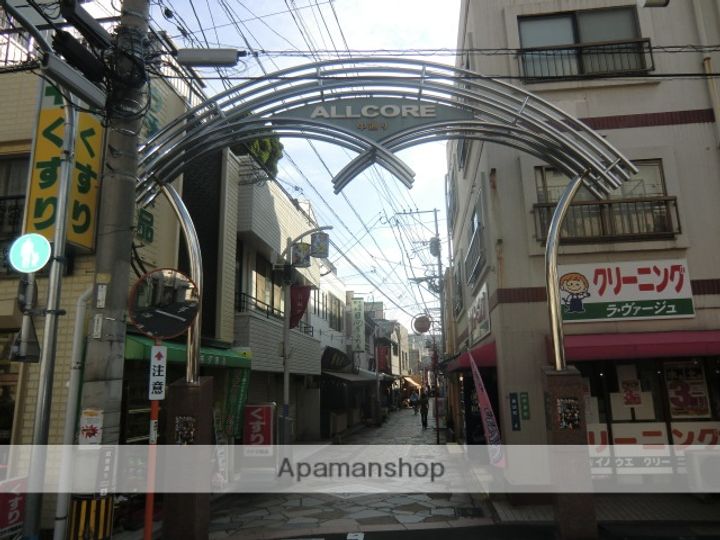 スカイコート麹屋町の周辺
