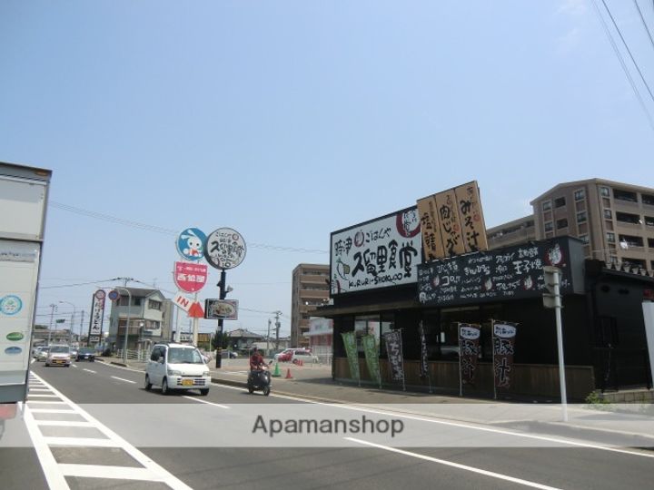 アーブルセゾンの周辺