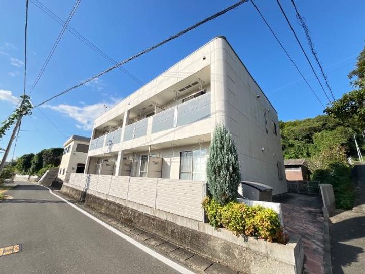 ディヴァイン ハイツの外観