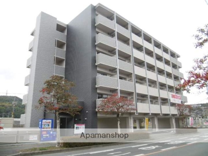 レオ リヤンドの外観