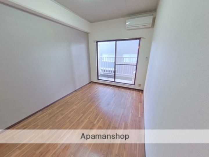 アトール水前寺の居間