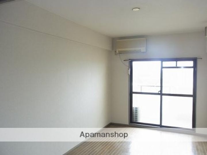 トーカン大江キャステールの居間