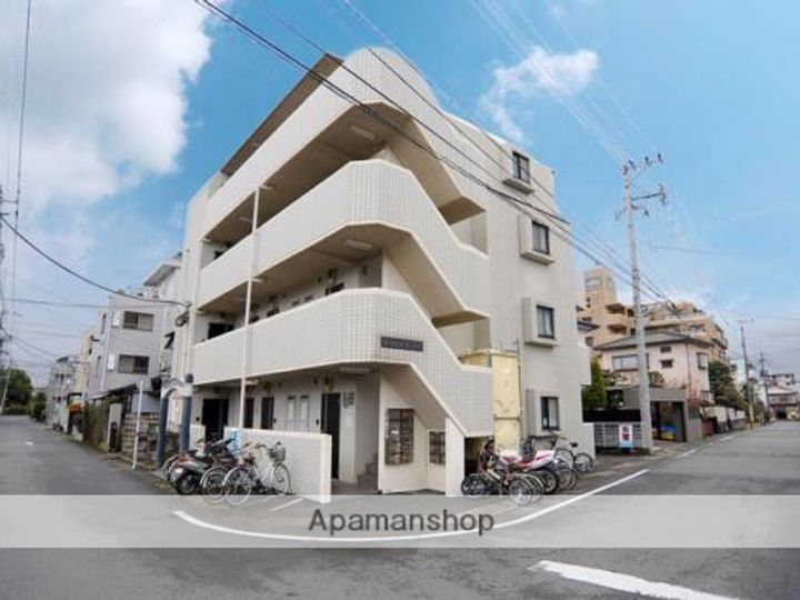 マーカス川鶴の外観