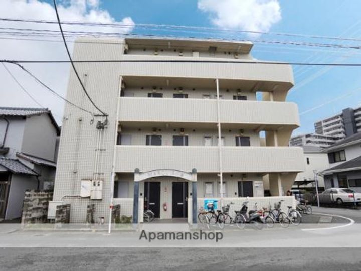 マーカス川鶴の外観