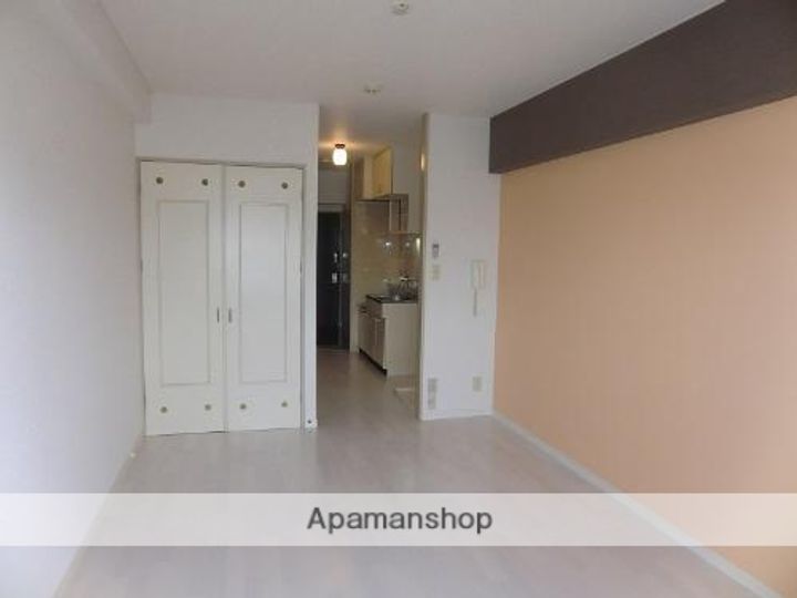 コート黒髪のその他画像