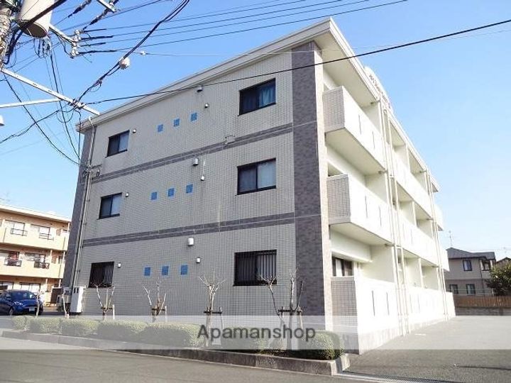 熊本県合志市幾久富の賃貸マンションの外観