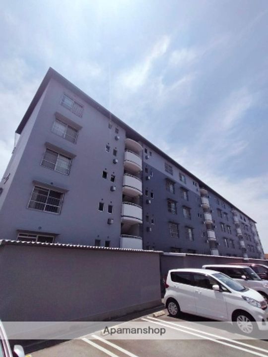 サルヴァトーレ東町Ⅱの外観