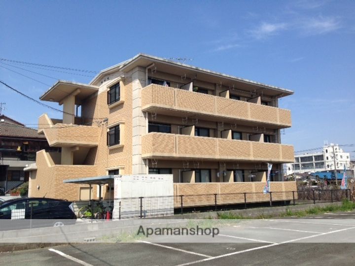 熊本県熊本市東区健軍本町の賃貸マンションの外観