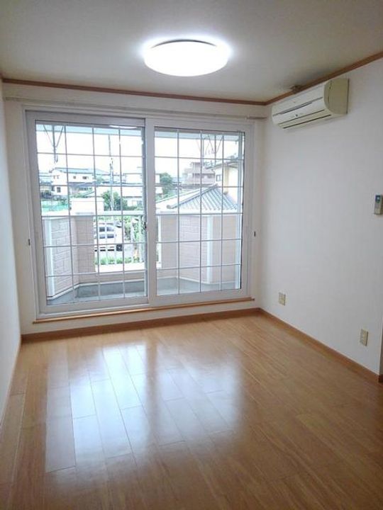 リバーサイド.K.笹原の居間