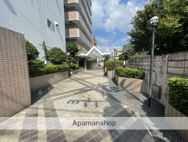 メゾン・ド・九品寺の外観