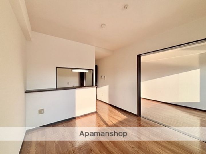 アメニティRの居間