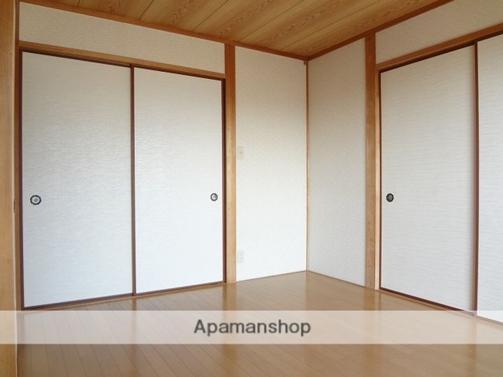 熊本県熊本市西区春日7丁目の賃貸アパートの居間