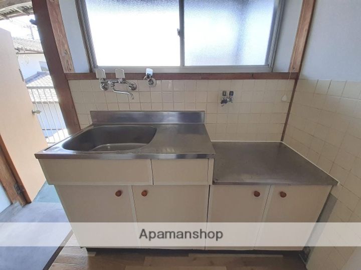 江河アパートのキッチン