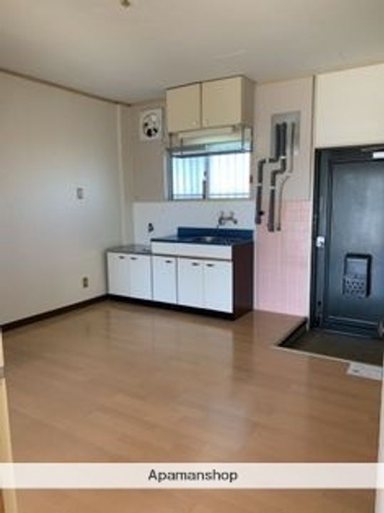熊本県熊本市中央区出水5丁目の賃貸マンションの居間