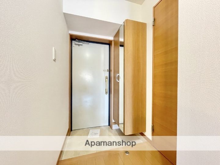 熊本県熊本市中央区菅原町の賃貸マンションの玄関