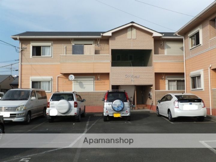 コーポ・アンビションの外観