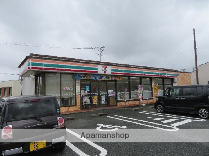 コーポ・アンビションの周辺