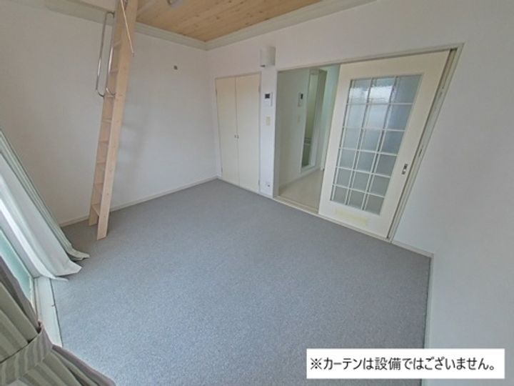 レオパレス南高江Ⅱの居間