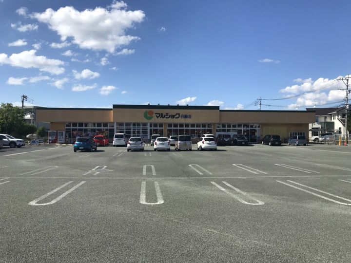 ラ・ビアンコの周辺