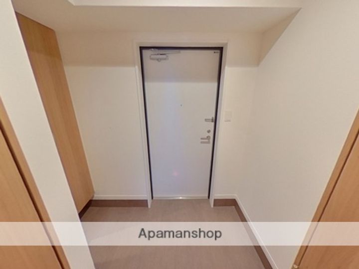 COLAS MIFUNE EASTの玄関