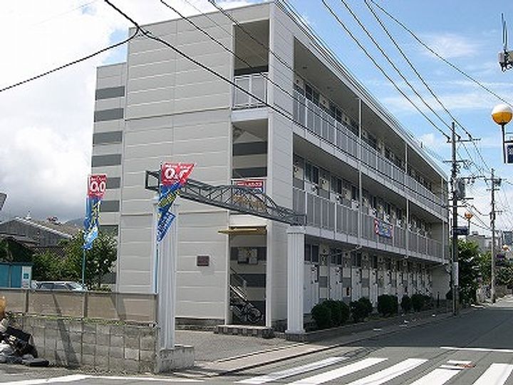 レオパレス新原304の外観