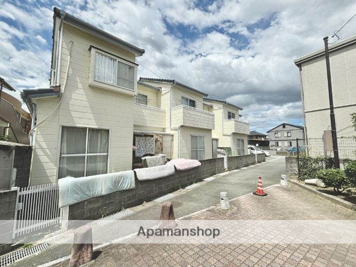 熊本県熊本市南区出仲間3丁目の賃貸アパートの外観