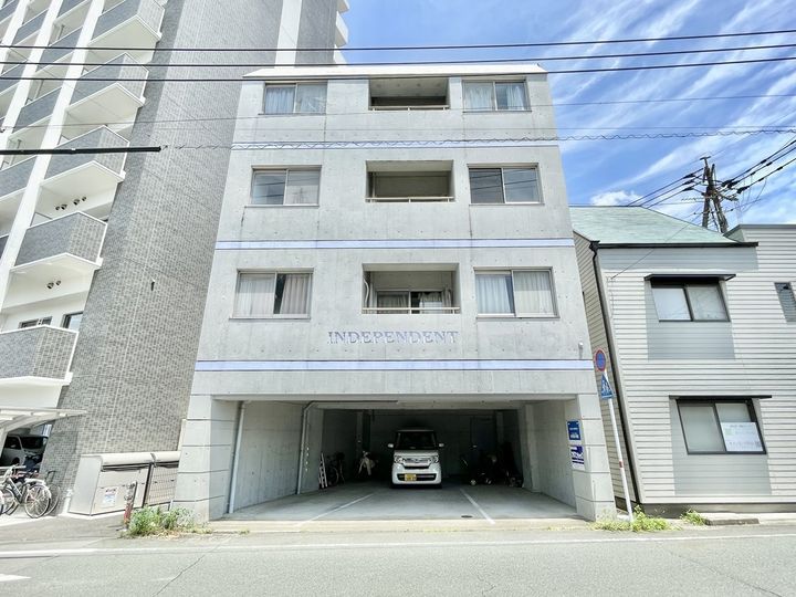 インディペンデントの外観