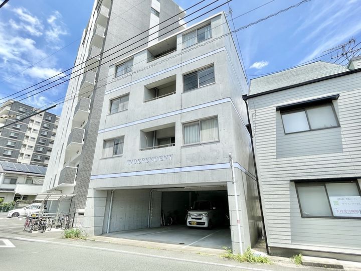 インディペンデントの外観