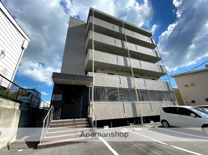熊本県熊本市東区新外2丁目の賃貸マンションの外観