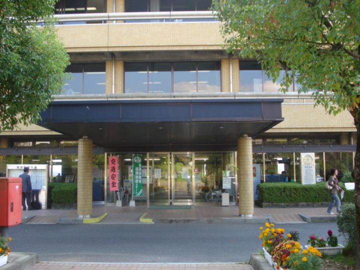 コンフォルト・パレスB棟の周辺