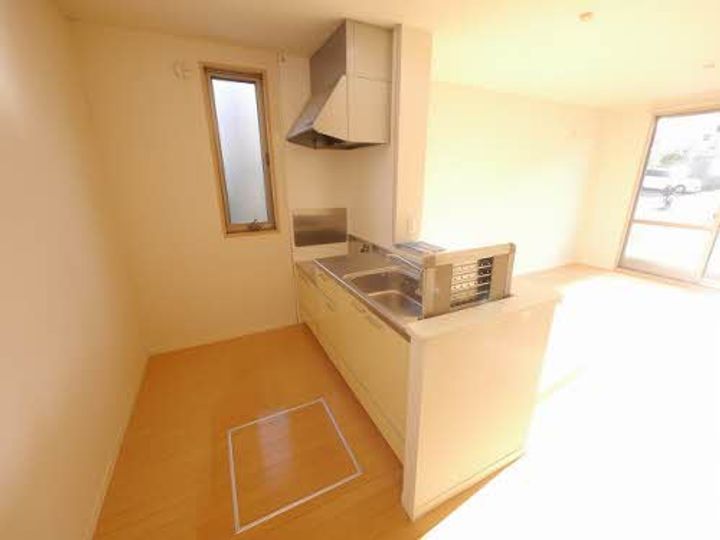 ウエストヒルズ B棟のキッチン