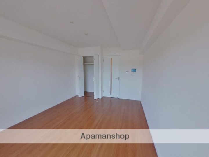 熊本県上益城郡御船町大字小坂の賃貸マンションの居間