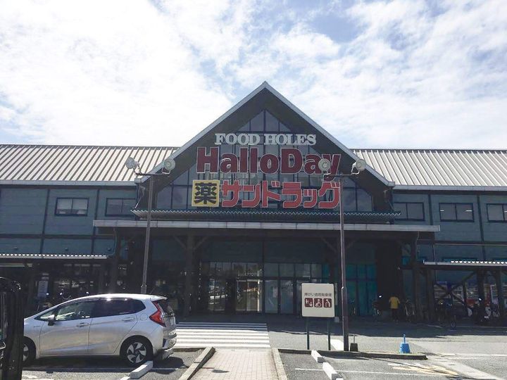 ドエルコートの周辺