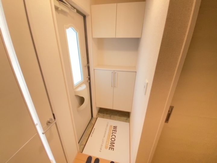 グッドラック高平の玄関