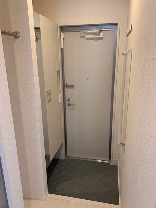 ロイヤル・アプローズの玄関