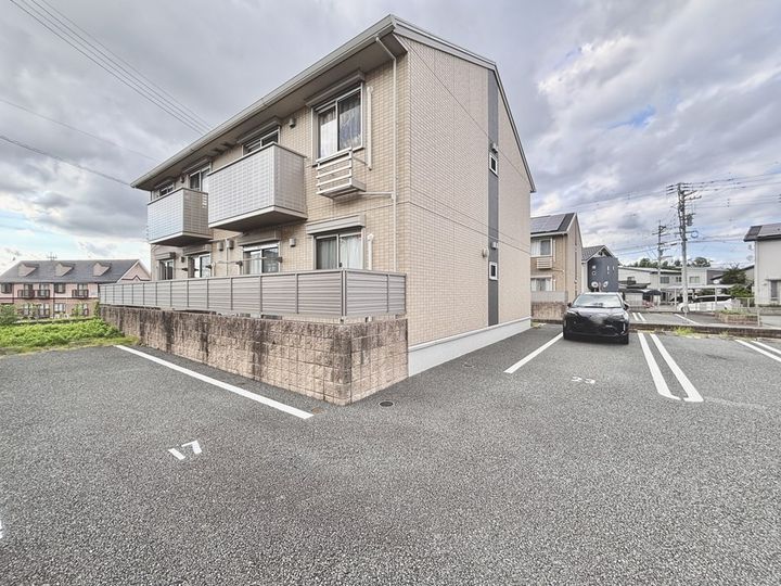 グランユニティー C棟の外観