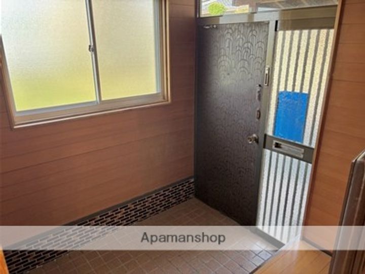 熊本県熊本市南区田迎4丁目(一戸建)の賃貸物件の玄関