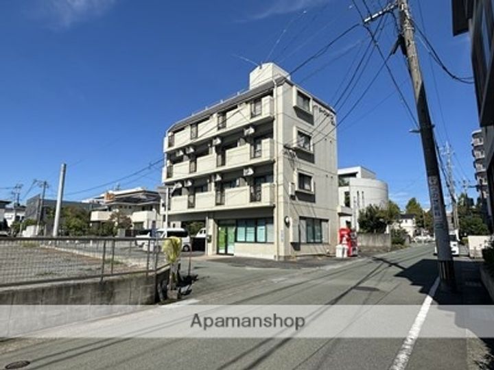 インターフェイスビルの外観