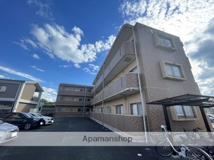 エトワールマンション三里木の外観