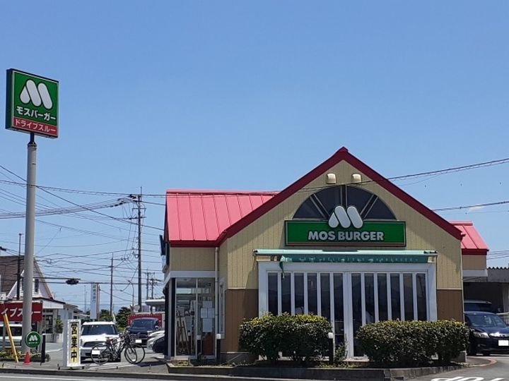 カームリー メゾンの周辺
